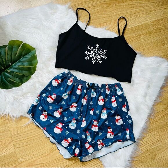 🤍 3/$25 SHEIN | Christmas Themed Pajama Set Medium - Picture 1 of 4